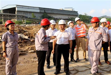 ���񻪣�������Ŀ���� ���Ʒ�ʹ���