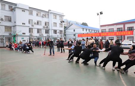 ��˾���С�ӭ����?��Ԫ����ְ���κӽ������ľ��� �ٴ��Ѽ�