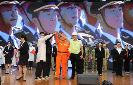 ��ѧ��ʷ���س��ġ�ϲѶ����˾���ⳡ�������ٻ��һ����