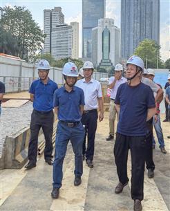 ����Զ���ӵ����Ϸֹ�˾��Ŀ�Ӳ춽����Ŀ�ƽ��徲��������