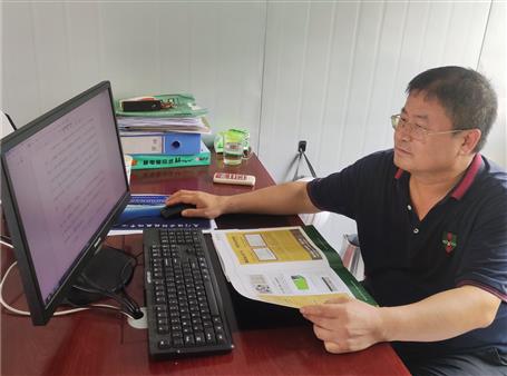 ��������һ�ȡ��м�ʹ������ģ�����ݾ�����־��� ĬĬ����