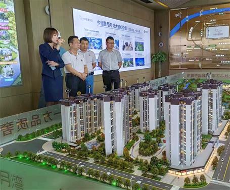 ���񻪣���ӿ������ �﷫�ٳ���