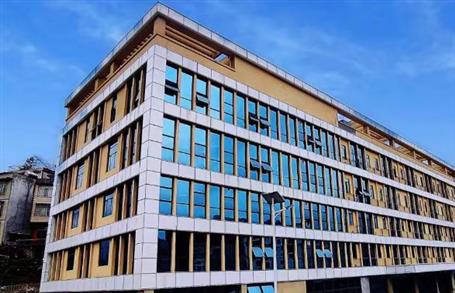 ������ס���ֵ�ұ����˾����ָ������